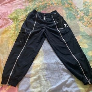Nike pant with zipper detail